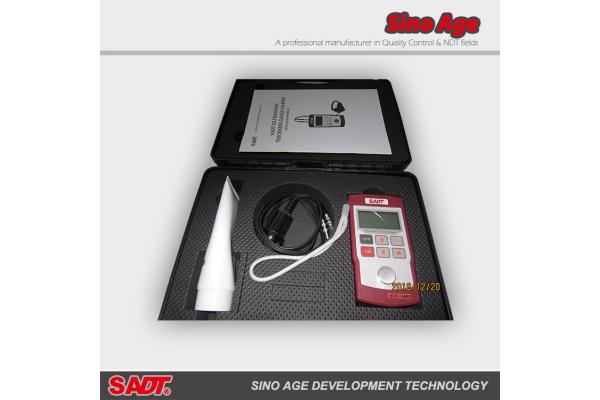 Digital Ultrasonic Thickness Gauge With 4 Digits LCD Backlight 1000 - 9999m/S Velocity