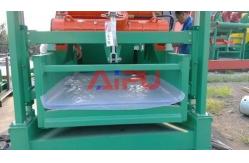 China Linear Motion Drilling Shale Shaker With 4 Panels SS316L Shaker Screen supplier