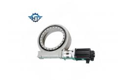 China Worm Gear Solar Slew Drive , Solar Tracker Drive With High Strength Bolts supplier