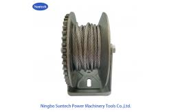 China Marine Power Coating Manual Hand Winch With Cable 1600LB / 727kg Capacity supplier
