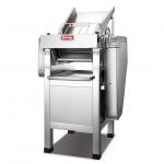 Thickness Adjustable Pasta Maker Machine 130r/min For Spaghetti Pizza Dough for sale