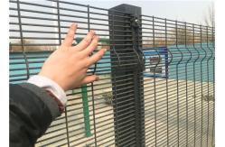 China 358 Prisons And Secure Hospitals Security Wire Mesh Fence Panels Durable Easily Assembled supplier