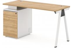China 1.2M / 1.4M Office Desk Wooden With Metal Legs Good Raw Material supplier