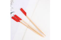 China Disposable Long Paddle Flat Bamboo Skewers Customized Color supplier