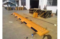 China 3 Meter lenght check point tire spikes highest level security Q235 steel frame supplier
