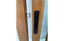 China Quiet Comfort & Classic Style Custom Wood-Grain Sliding Windows supplier