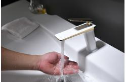 China T&F Bathroom Basin Faucets , Chrome Brass Single Hole Basin Mixer Tap supplier
