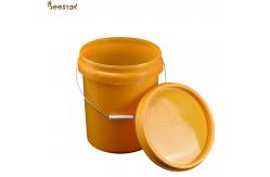 China White Yellow Plastic Honey Tank With Honey Gate for Honey Storage supplier