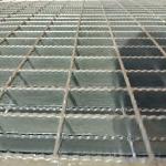 Industrial Platform Serrated Bar Grating 2.0mm Thick for sale