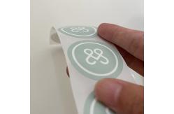 China Custom Waterproof PVC Label Sticker Die Cut Vinyl Printing Adhesive supplier
