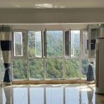 New Technology Seamless Welded Thermal Break Aluminum Casement Window with Laminated Glass for sale