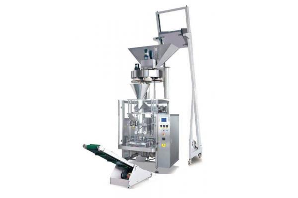 Full-automatic granule packaging machine