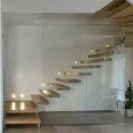 Laminated Glass Tread Customizable Floating Staircase with Solid Carbon Steel Stringer for sale