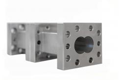 China 30mm Distance Screw And Barrel For Plastic Extruder Machine supplier