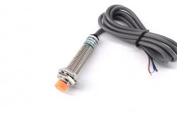 China Multifunctional M12 Inductive Proximity Sensor Strong Environmental Resistance supplier