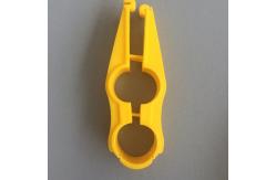 China Broiler Nipple Drinker Plastic Pipe Hooks Yellow PVC Pipe Hook supplier