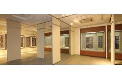 China Melamine Finished Sliding Partition Walls Top Hanging System For Classroom supplier
