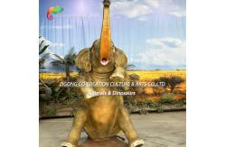 China Realistic Animatronic African Elephant Statue Spraying Water In Safari Setting supplier
