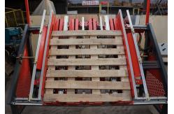 China Pallet wood nailing machine, Pneumatic Wood Pallet Nailing Machine width max. 3300mm supplier