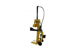 China Timber Slicer Tree Chipping Machine 5.5HP Branch Chipper Shredder supplier