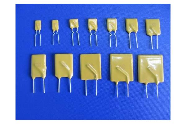 Polymer PTC Devices Resettable Fuses Low resistance With Lead-Free , Halogen-Free