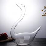 1800ml Glass Wine Decanter Handmade Lead Free Crystal Material Swan Shaped