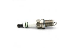 China Iridium Spark Plug Applicable To Automobile Nozzle Ignition System Direct 97506 SILZKBR8D8S supplier
