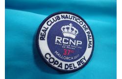 China Heat Press Badge Custom Embroidered Patches , Iron On Patch Applique For Clothing supplier