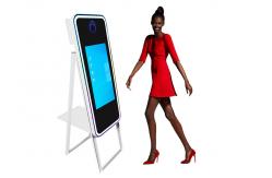China Touchscreen Selfie Mirror Photo Booth Interactive Magic Mirror Photo Booth Hire supplier