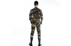 China Cotton Blends Military Camouflage Uniforms , Button Placket Men's Jacket supplier