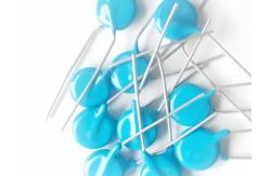 China 10D431K Blue Zinc Oxide Varistors Waterproof Shock Resistant supplier
