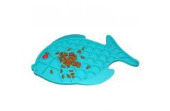 China Soft Silicone Pet Supplies Customized Fish Shape Dogs Licking Plates OEM / ODM supplier