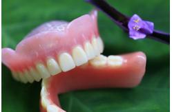 China Hot Cured Full Arch Removable Acrylic Full Denture supplier