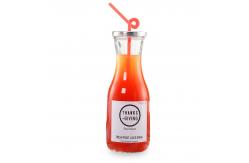 China 500ml Thick Glass Beverage Bottle With Straw / Lid Environmentally Friendly supplier