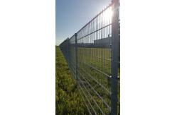 China Custom hot dip galvanized 656 868 twin welded wire panel fence supplier
