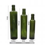 Black Screw Cap Glass Olive Oil Bottle Steel Pourer Customized Capacity