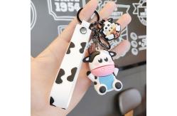 China Personalized 3D Silicone Cow Animal Keyrings Pendant Keychain for Purse and Backpack supplier