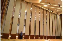 China Melamine Surface Sliding Folding Soundproof Movable Partition Wall For Office / Classroom supplier