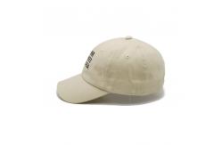 China Fashionable White 6 Panel Baseball Cap With Adjustable Strap Closure supplier