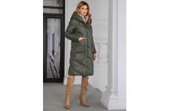 China Upgrade Your Winter Wardrobe with Fashionable Down Jacket and Polyester Filling supplier