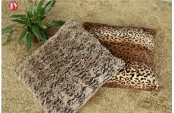 China Fluffy Square Faux Leopard Throw Pillow Cover Continuous Pattern warm Breathable Anti - Mildew supplier