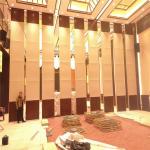 RTS Plywood Steel Sliding Folding Retractable Movable Partition Wall Thickness for sale