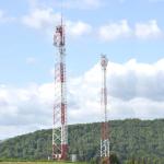 Network Connectivity Galvanized Steel Telecom Tower With Bolting Installation for sale