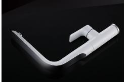 China White Copper Rotate Cold Hot Electroplate Pull Out Sink Faucet supplier