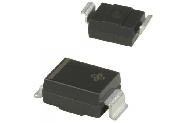 SMBG33A-E3/52 UNI- AMD Bi-Directional Surface Mount Digital Ic Circuits
