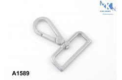 China Anti Rust Bag Metal Buckle Hook With Polish And Electroplating Surface supplier