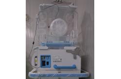 China Free Step Mattreses Tilting Adjustment Infant Incubator Installed Guardrail supplier
