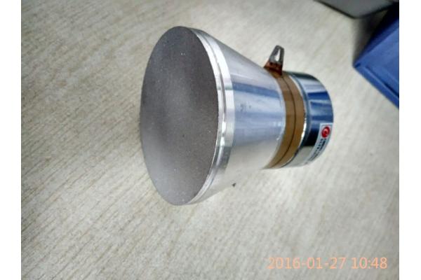 Accurate No Hole Piezoelectric Ceramic Transducer 28K 100W For Cleaning Machine
