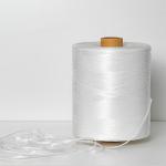 Non Twisted PP Fibrillated Yarn 2750 DTex In Cylindrical Spool For Cable And Wire Filling for sale
