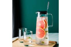 China Lead Free Glass Water Pitcher With Silicone Lid / Spoon 1350ml Capacity supplier
